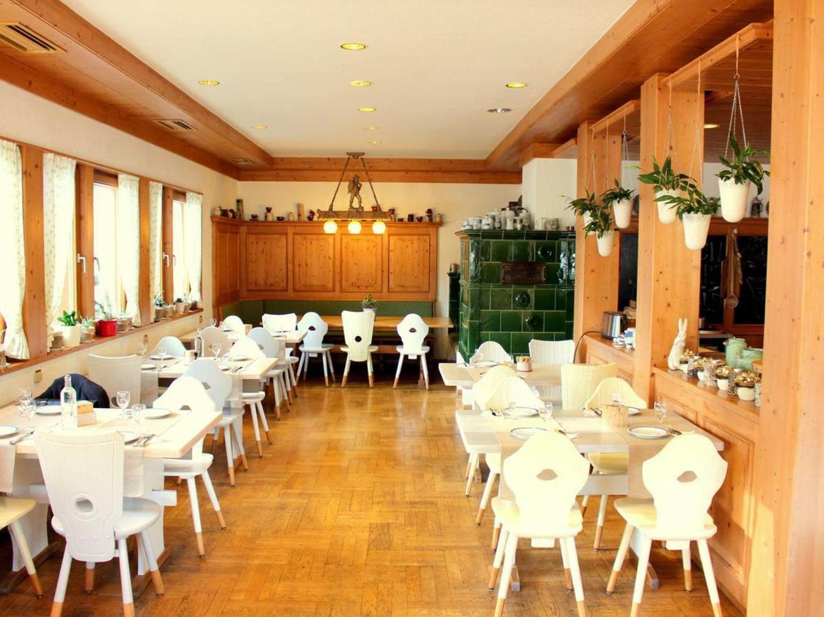 Berghotel Und Restaurant Kraeuter Chalet Furtwangen Dış mekan fotoğraf